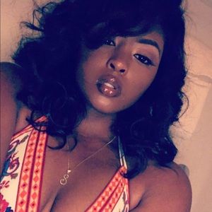 Meet your Posher, Shanae